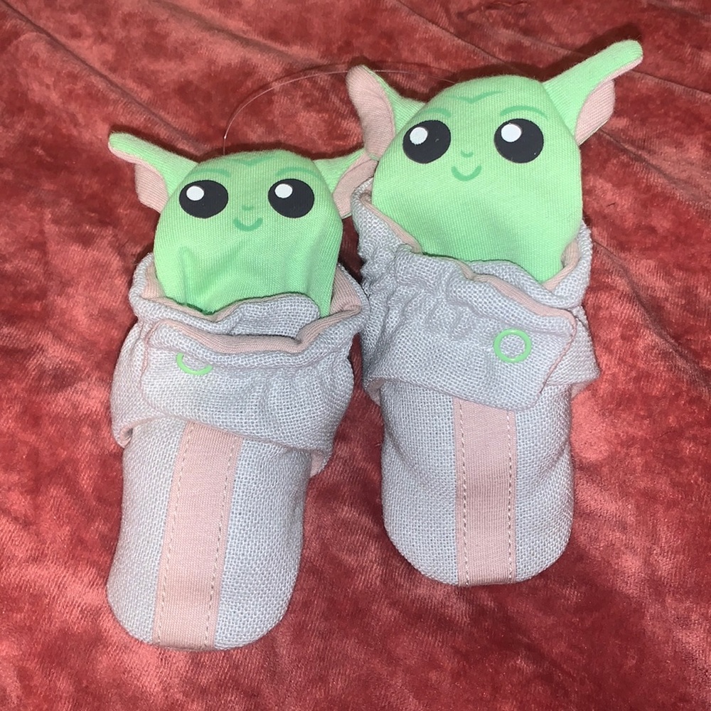 Robeez Star Wars Yoda Baby booties